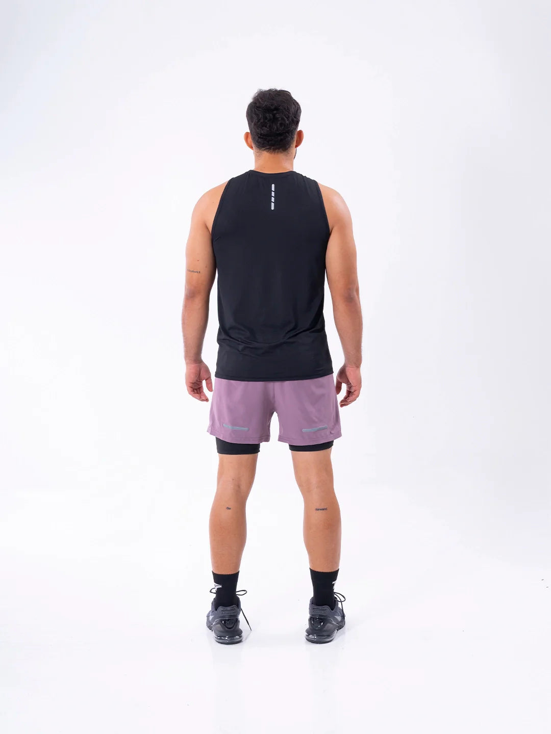 CAMISILLA RUNNING HOMBRE - NEGRO